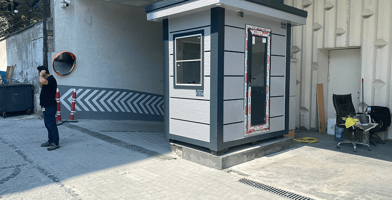 How Security Booths Improve Access Control at Parking Facilities and Event Venues in the US