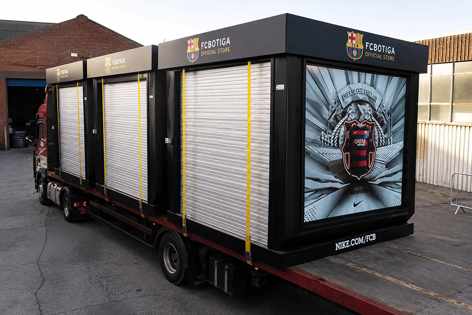 Karmod Polyester Cabin For Barcelona Product Sales Stores 3