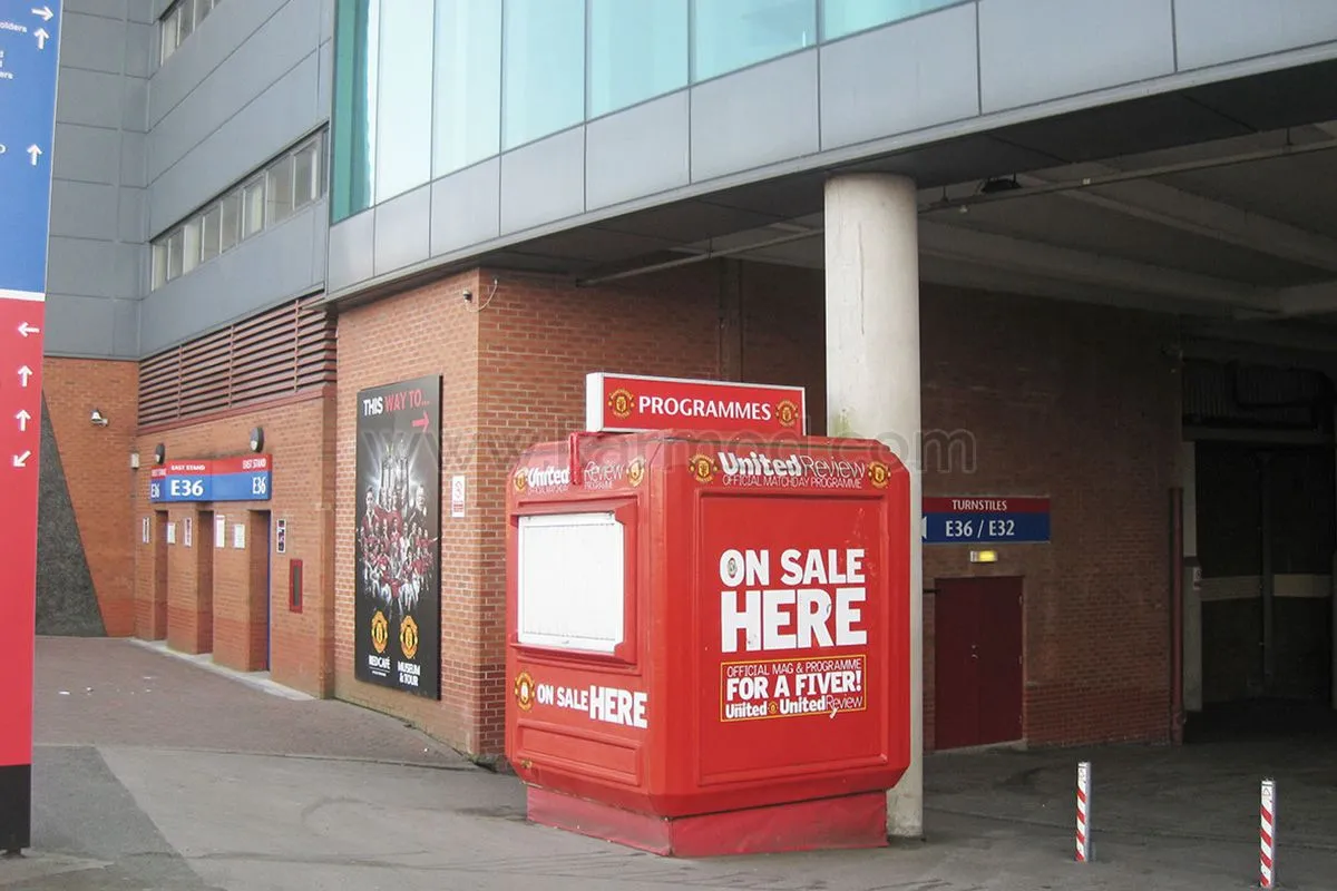 Ticket Sales Kiosks For Manchester United Product Sales Stores 63660 2