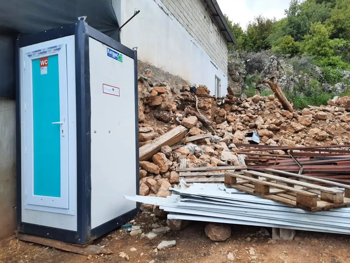 Wc Cabins From Immigrant Solidarity Association To The Earthquake Zone 76277 1