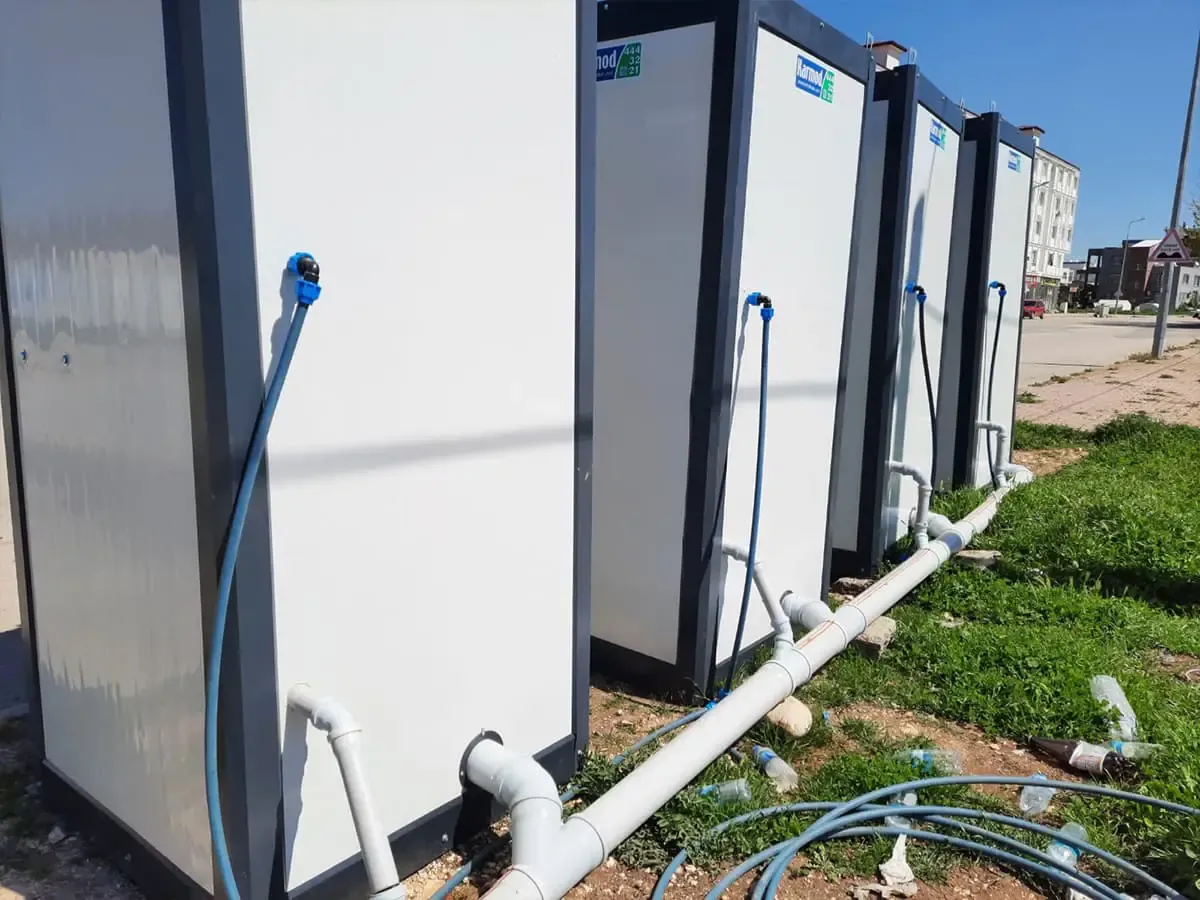 Wc Cabins From Immigrant Solidarity Association To The Earthquake Zone 76277 3